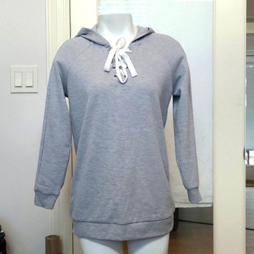 Tahari Sport Gray Pullover Hoodie Sweater